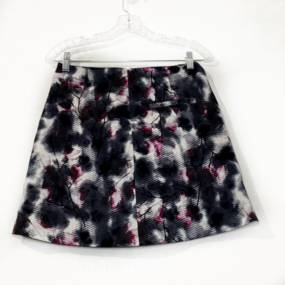 Lady Hagen Black & Magenta Floral Patterned Golf Skort Women’s Size 2 NWOT - Picture 3 of 8